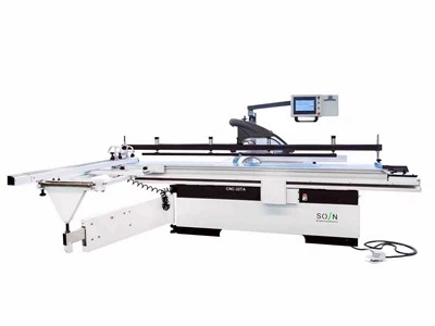 Scie à panneaux CNC avec table coulissante automatique